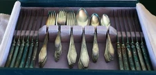Holmes & Edwards Jamestown 66pc Silverplate Set w/ Tarnot Box