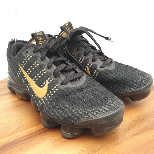 Nike Air Vapormax Flyknit 3 Boys 7 Y BQ5238-004 GS Black Metallic Gold - Picture 2 of 10