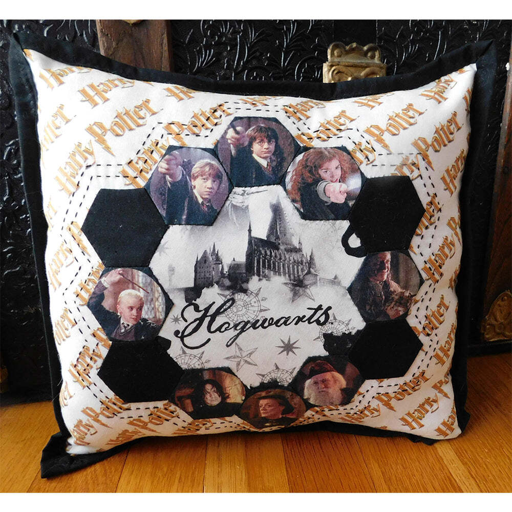 Cut Loose Press, Hexagon Frame Pillow Pattern