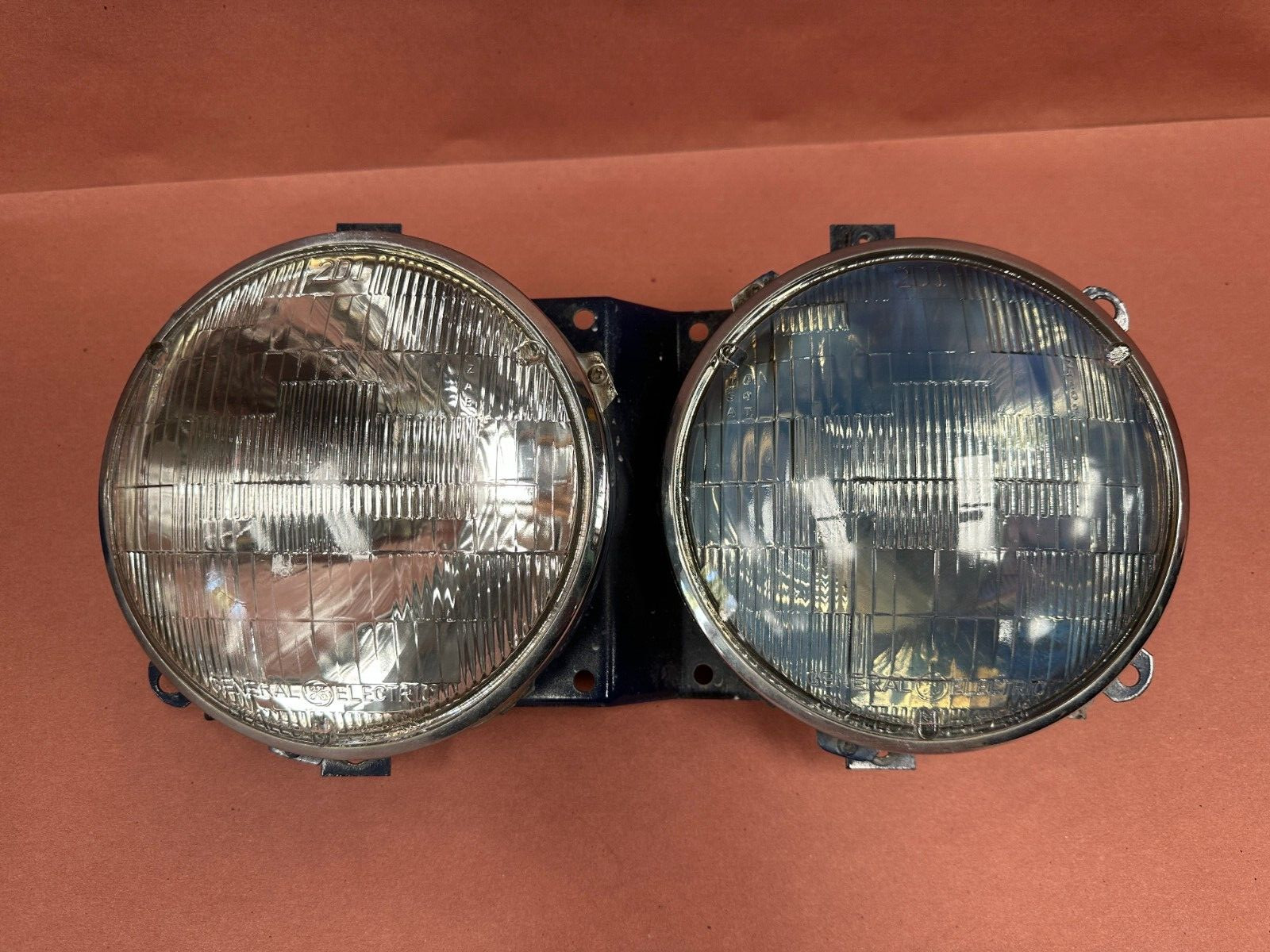 Bentley Brooklands 1994 Front Left Headlight