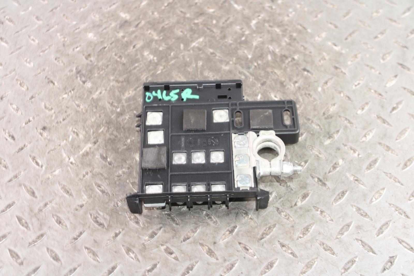 Maserati Quattroporte 2014-2020 Battery terminal P/N 6700020290