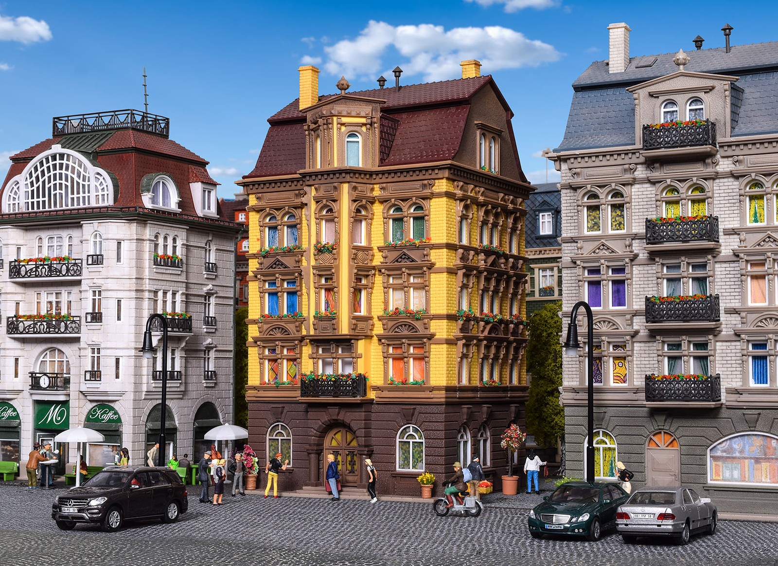 Vollmer 43813 - H0 Residential House Schlossallee 3 - New