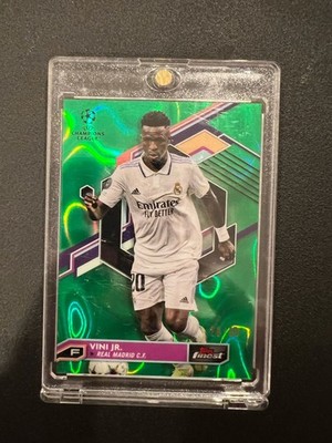 2022-23 Topps Finest UEFA Club Comp Vinicius Junior #32 Green Lava Refractor /99