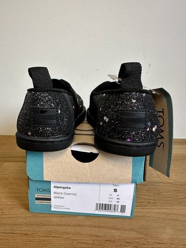 Mocasín Toms Girls Clásico Alpargata Plano Negro Brillo Cósmico Niño Reino Unido 4 - Imagen 6 de 6