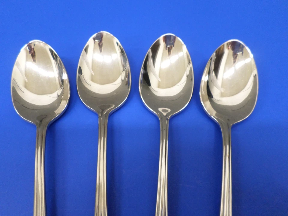 4 - Oneida Distinction Deluxe REMBRANDT Glossy Stainless Flatware 6" TEASPOONS - Image 3 of 4