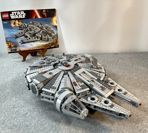 Lego Star Wars Millennium Falcon 75105  with 5 mini figures and manual