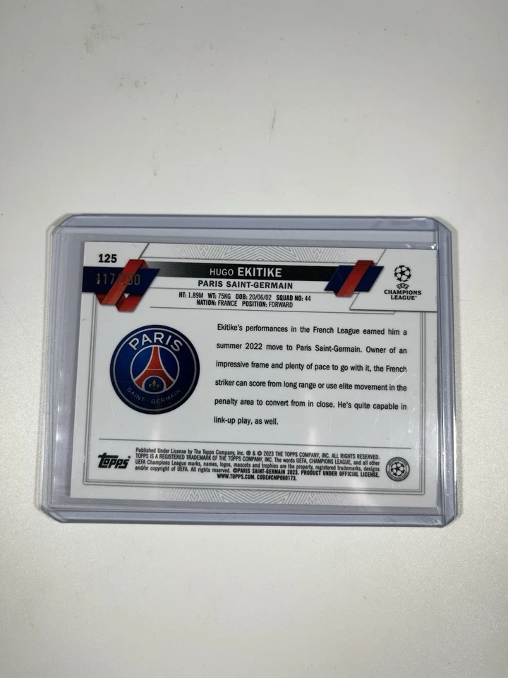 2023 Topps Chrome Hugo Ekitike Rookie RC Pink Shimmer /250 Liverpool France #125 - Image 2 of 4