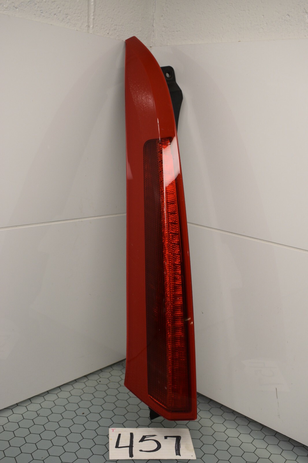03 04 05 06 Volvo XC90 DRIVER Side Tail Light Used Rear Lamp #457-T 