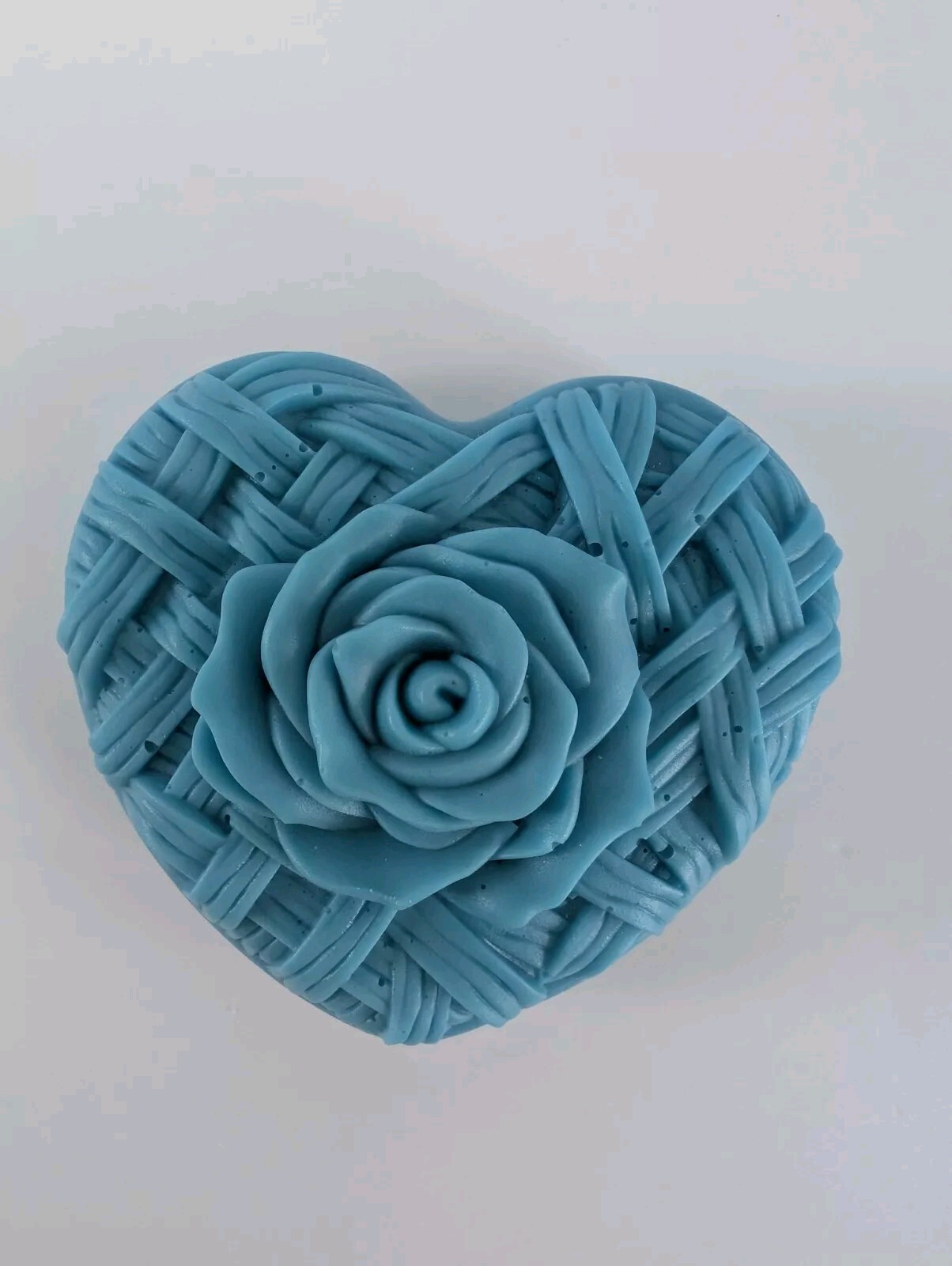 selbstgemachte Seife Herz mit Rose