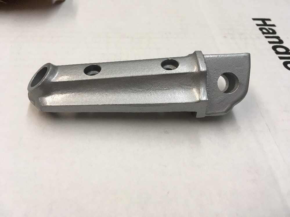 KAWASAKI GPZ 900R RT FRONT STEP PEG OEM NOS 34028-1120 | eBay