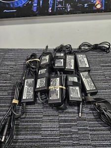 10 x Restposten gebrauchte HP Black Tip TIP Laptop Ladegeräte 19V Mix Amp Box 73