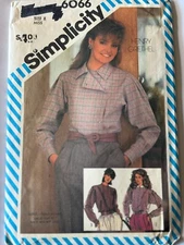 New Uncut FF Size 8 Misses Loose fitting Shirts Sewing Pattern, Simplicity 6066