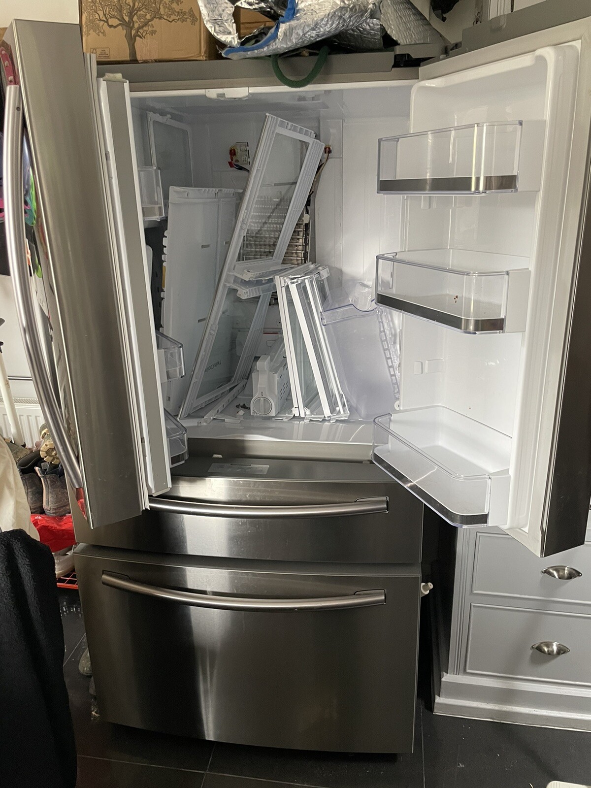 Samsung SAMSUNG RF24FSEDBSR American 4 door fridge freezer RF24FSEDBSR