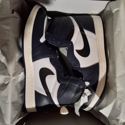 Jordan 1 Retro High OG Midnight Navy Men's Size 11.5 - Picture 2 of 11