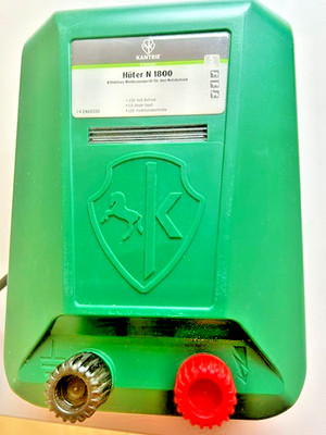 Elektrozaun, Weidezaungerät 230v  HÜTER N 1800 v. Kantrie