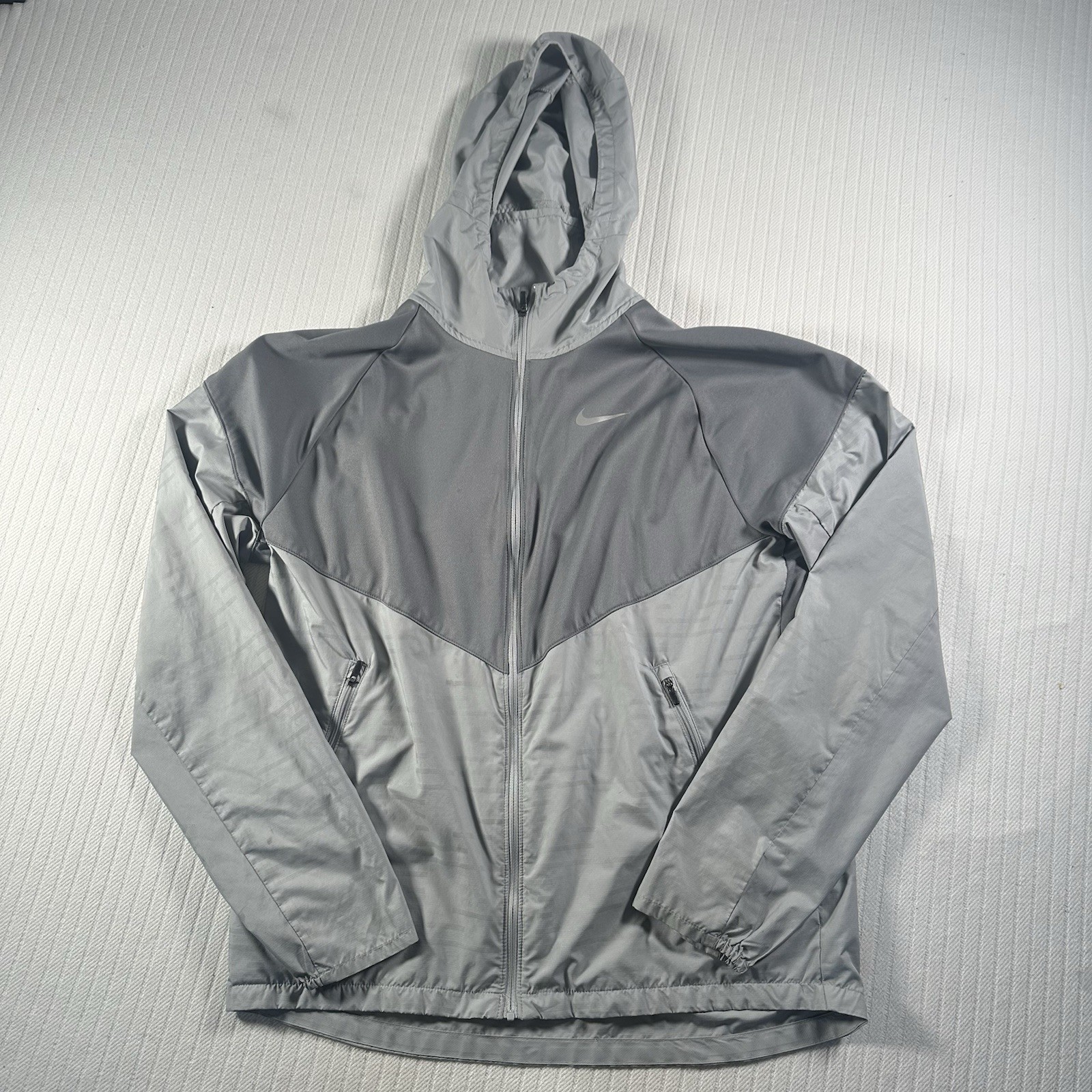 Nike Dri-FIT Jacket Men’s Size Small Gray Hooded Full Zip