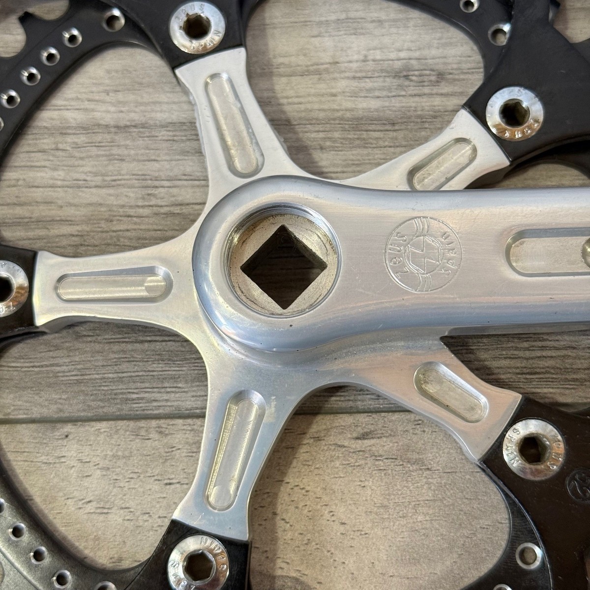 Zeus 2000 Road Double Crankset 170 52 42 British 9/16 Drillium