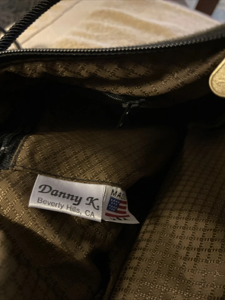 Bolso Bandolera de Colección Danny K Of Beverly Hills CA Tapiz y Gamuza Bolso Cartera Foto 3 de 3