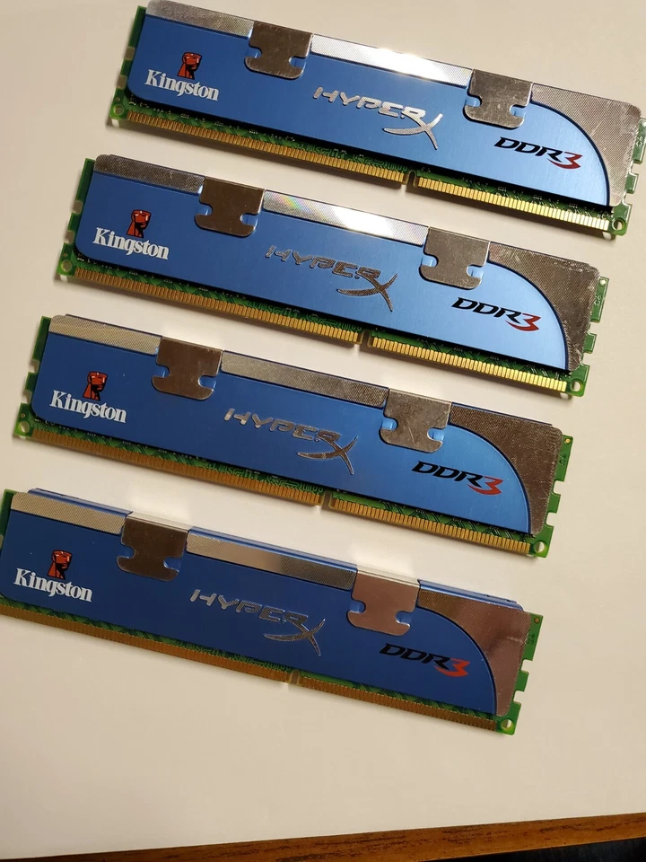 HyperX 8GB Kit (4 x 2GB) DDR3 Desktop RAM | KHX1333C7D3K4/8GX - Image 2 of 2