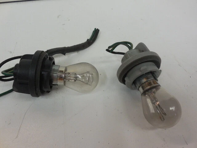 95-97 Infiniti J30 OEM cuarto de conductor izquierdo panel bombilla luz trasera arnés enchufes Foto 3 de 4