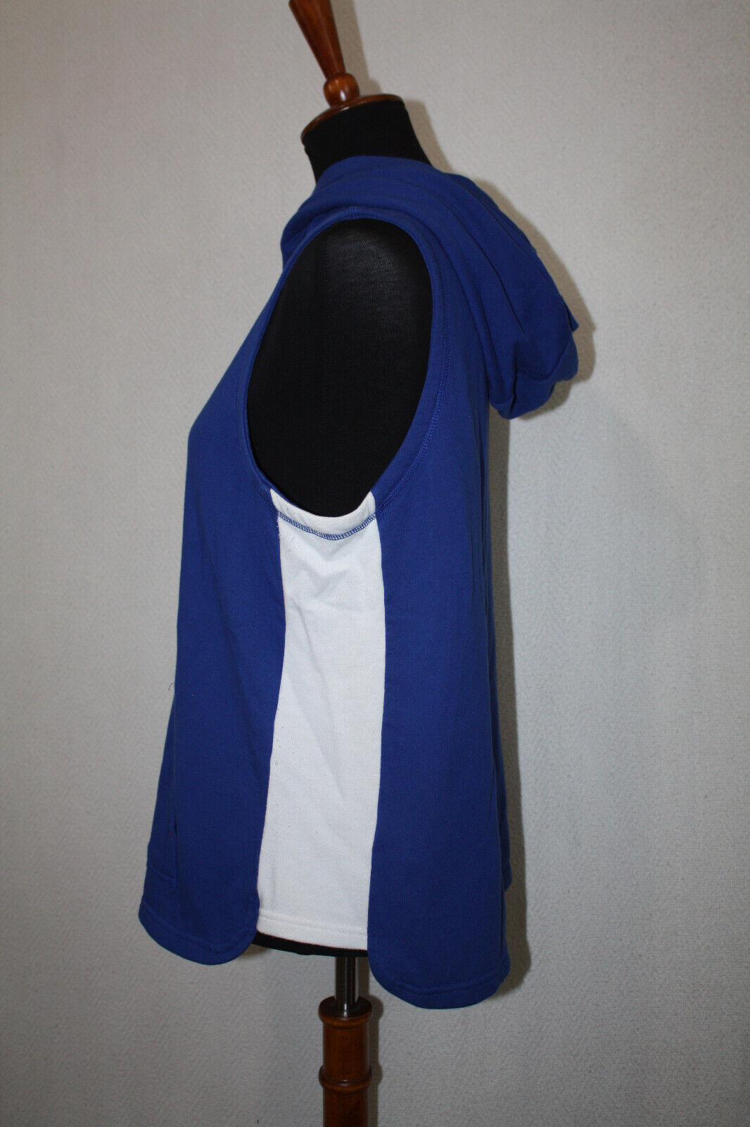 Picture 4 of 6