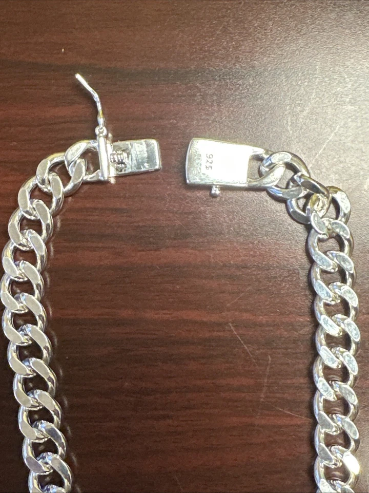 Collar de cadena cubana enchapado en plata de 10 mm para hombre y mujer Foto 2 de 2