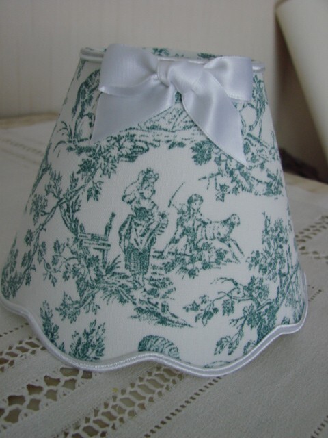 Abat-jour Festonné Fait Main En Toile De Jouy (14 Cm) – Motif Noir Sur Ivoire, Ampoule E14