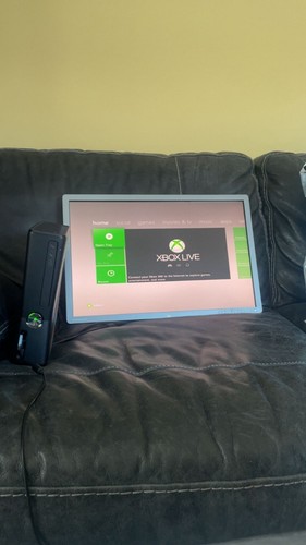 Xbox 360 Driving Bundle, 26 Games, Steering wheel, Kinect, 2 controllers, Wires - Picture 13 of 13