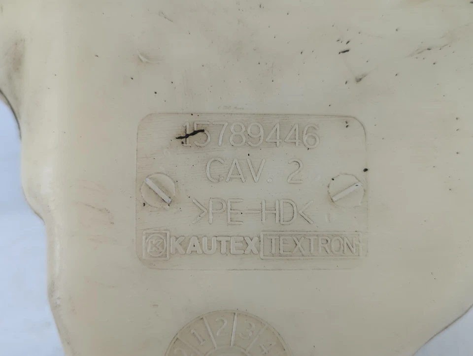 Chevrolet Trail Blazer lavadora de para-brisa garrafa reservatório de fluido fabricante de equipamento original BQGO8 - Imagem 2 de 4