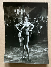 Karin Baal (Pressefoto '58) in ?Das Mädchen Rosemarie? sexy
