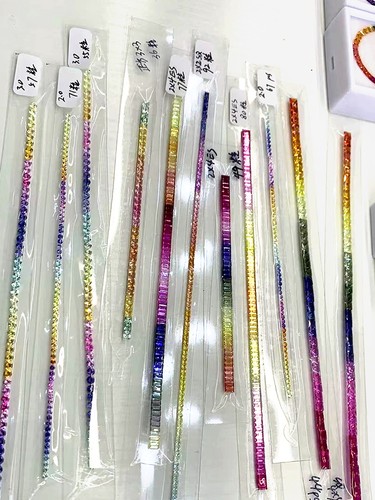  5A Colori Qualità Taglio Cuscino 0,6-5ct Laboratorio Cubic Zirconia Stone 5pz Ingrosso - Foto 16 di 30