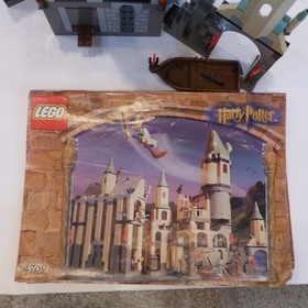 LEGO Harry Potter 4709 Hogwarts Castle 99.9 Complete w/ Minifigs Manual (no box)