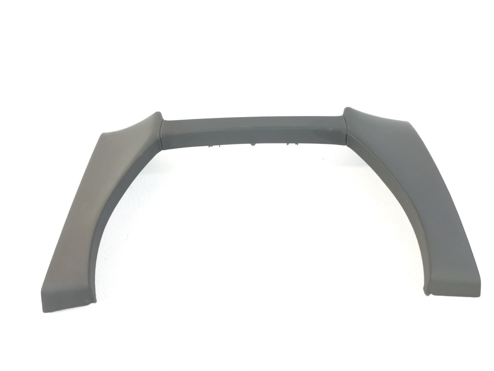 Maserati Levante 3.0 L 2017 Center Console Trim Cover 670049276 OEM