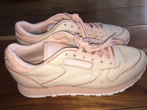 reebok classic peach