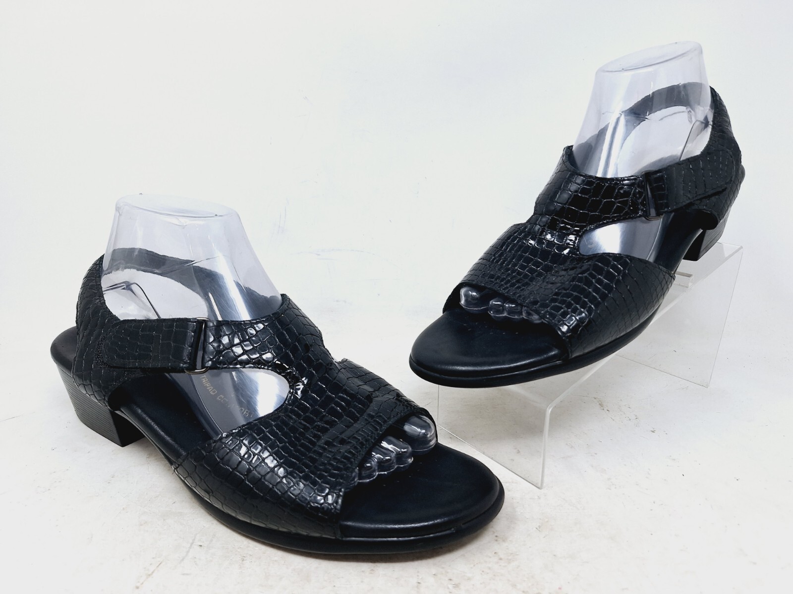 APL SAS sandalo donna suntimer treppiede comodo cinturino tacco nero motivo coccodrillo taglia 9 5 M