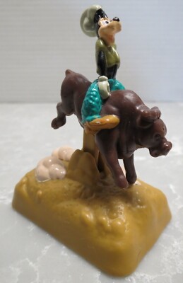Vintage 1995 Burger King Toy - A Goofy Movie - Goofy Riding Bull Wind Up Toy