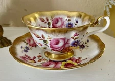 Royal Albert China Treasure Chest Tea Cup & Saucer Floral Cabbage Rose England