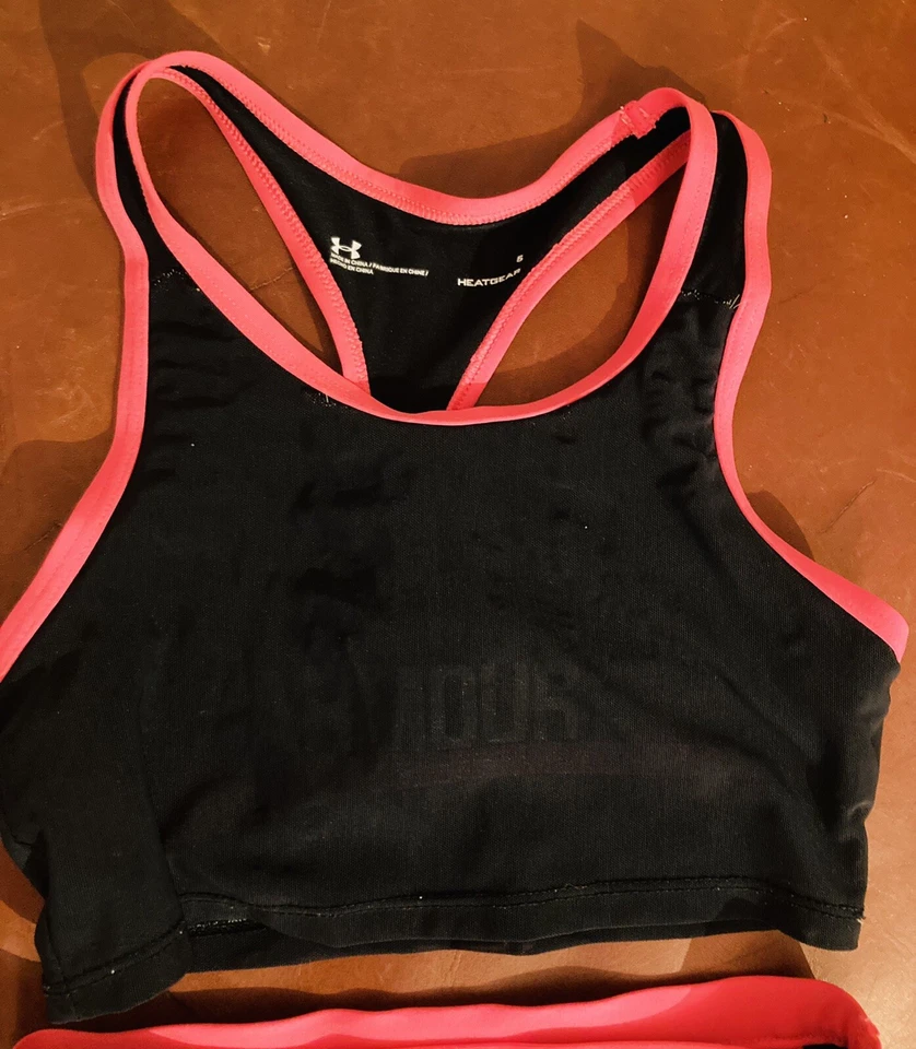 Under Armour HeatGear 5T Sujetador Atlético Juvenil Niña Gimnasia Ropa Interior Negro Rosa Foto 2 de 4