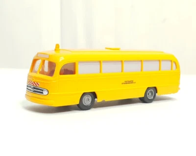 Brekina 1:87 5347 Mercedes Benz 0321 Bus Stuttgarter Strassenbahnen W. Germany - Bild 1 von 4