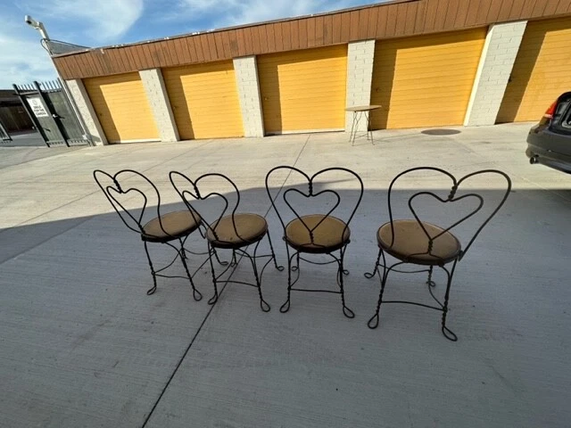 Vintage Ice Cream Parlor Table and 4 Chairs - Image 4 of 4