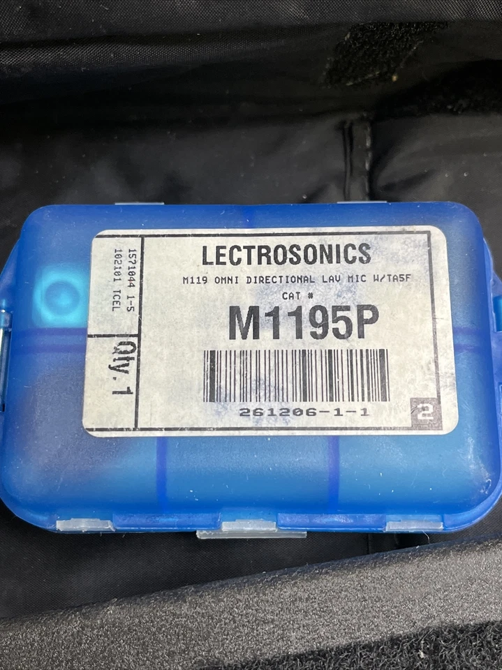 Lectrosonics CR187 Set Receiver  w/ Antenna  Plus M187 Transmitter  & M1195P MIC - Image 4 of 4