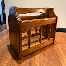 Vintage Wood Magazine Rack Newspaper Holder Colonial Spindle 18 Carry Handle