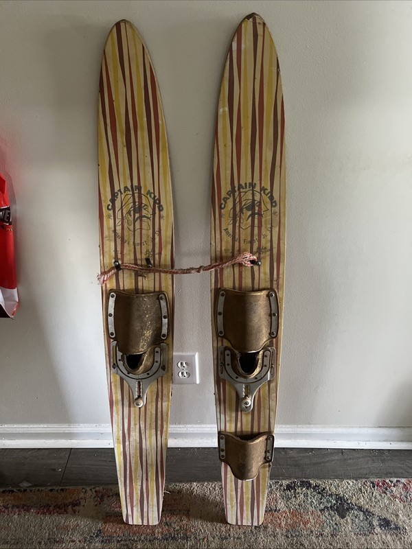 1960’s CAPTIAN KIDD FINEST JR WATER SKI SKIS