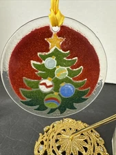 Peggy Karr Art Glass Round Christmas Tree Ornament Original Box