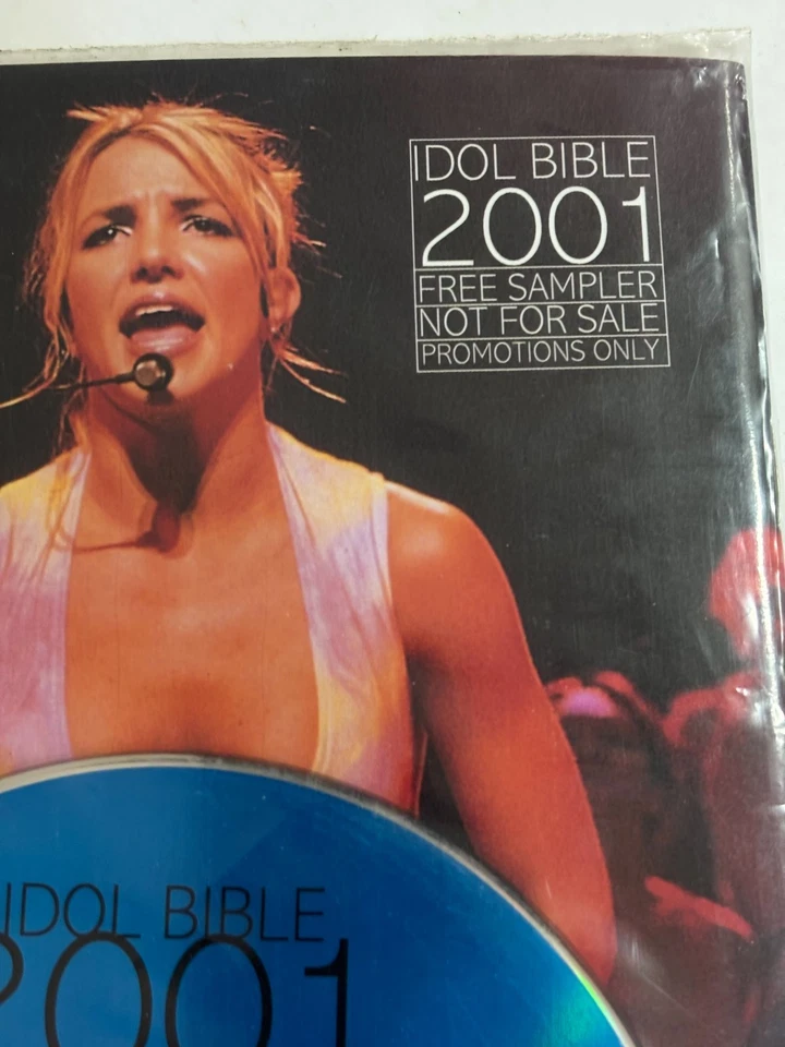 Britney Spears Stronger 2001 Version Taiwan only Promo 20-Pages Book CD SEALED - Image 2 of 4