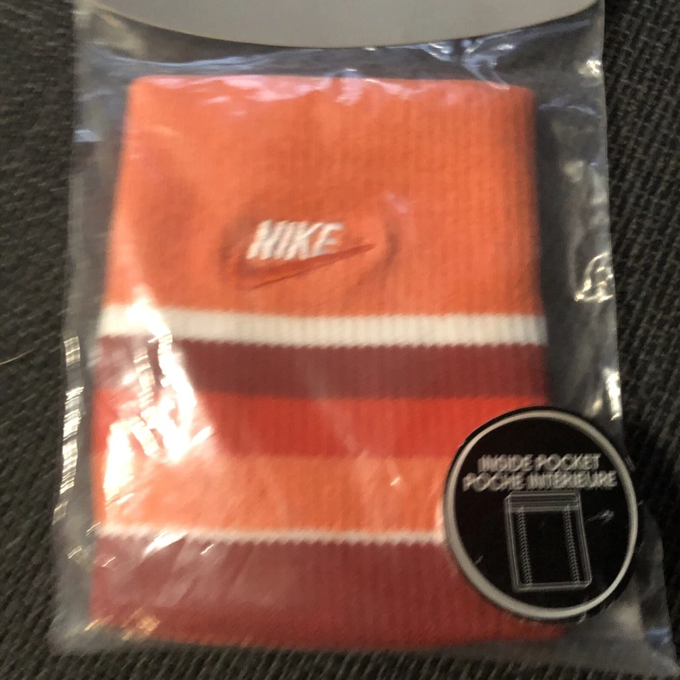 NEW Nike Wristband with inside pocket Running Hiking Cycling - Image 3 of 4