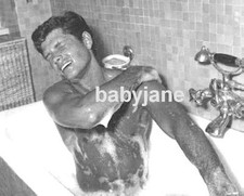 021 DEWEY MARTIN BARECHESTED TAKING A BUBBLE BATH PHOTOO
