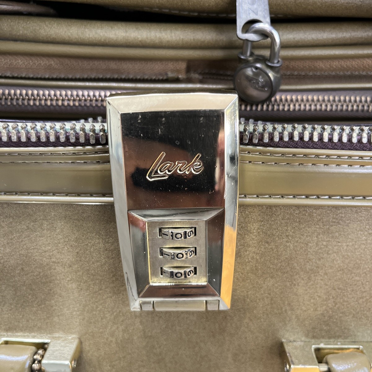 RARE Vintage Mid Century LARK Suitcase & Carry On Set. Unused | eBay