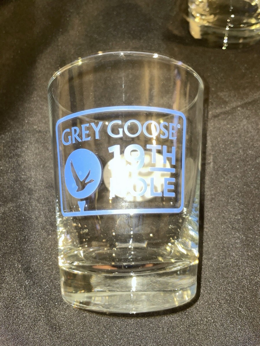 Pebble Beach Grey Goose 19th Hole Vodka - Heavy Bottom Rocks