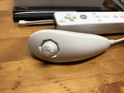 Nintendo Wii Console Bundle 1 Controller Super Mario Bros 1 (NES